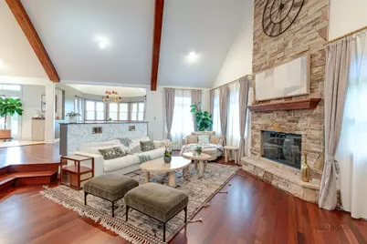 8208 Country Shire Lane, Spring Grove, IL 60081 - Photo 5