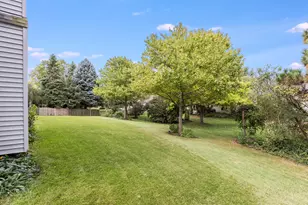 1225 Willowcrest Ct, Aurora, IL 60504 - Photo 35