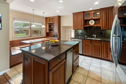 1621 Longmeadow Drive, Glenview, IL 60026 - Photo 9