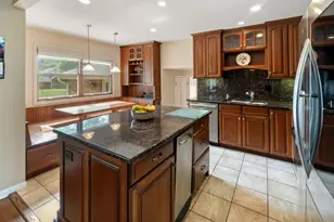 1621 Longmeadow Dr, Glenview, IL 60026 - Photo 9