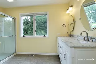 94 Charlotte Ct, Cary, IL 60013 - Photo 17