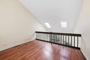 383 Kerry Ct, Carol Stream, IL 60188 - Photo 11