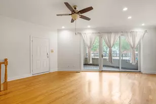 4662 N Winthrop Ave, Chicago, IL 60640 - Photo 3