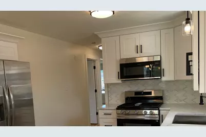 7925 Natchez Avenue, Burbank, IL 60459 - Photo 11