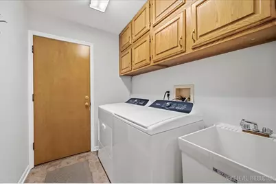 1841 Williamsburg Avenue, Geneva, IL 60134 - Photo 15
