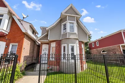 1325 S Claremont Avenue, Chicago, IL 60608 - Photo 1