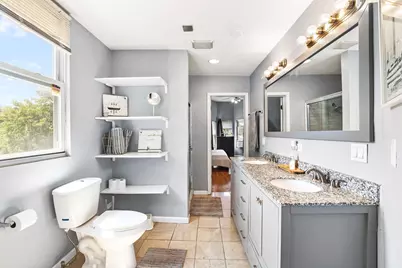 1325 S Claremont Avenue, Chicago, IL 60608 - Photo 13