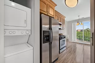 815 Leicester Rd, Elk Grove Village, IL 60007 - Photo 9