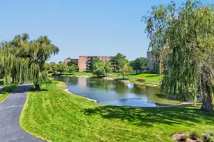 815 Leicester Rd, Elk Grove Village, IL 60007 - Photo 39