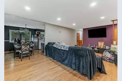 2139 Cherry Avenue, Hanover Park, IL 60133 - Photo 3