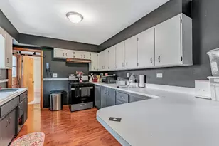 2139 Cherry Ave, Hanover Park, IL 60133 - Photo 5