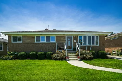 7005 W Sunnyside Avenue, Norridge, IL 60706 - Photo 1