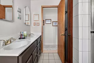 7005 W Sunnyside Ave, Norridge, IL 60706 - Photo 21