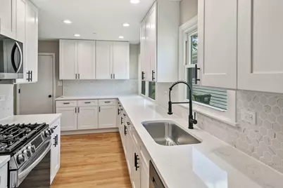 145 Walton Street, Barrington, IL 60010 - Photo 3