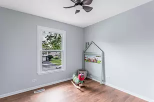 113 Camelot Way, Bolingbrook, IL 60440 - Photo 13