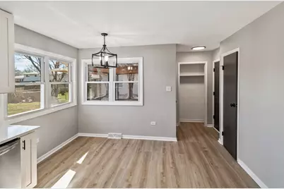 6151 Victoria Drive, Oak Forest, IL 60452 - Photo 9