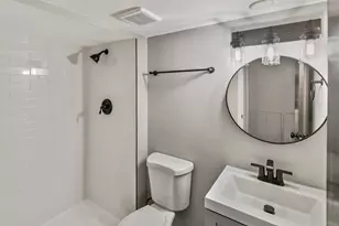 6151 Victoria Dr, Oak Forest, IL 60452 - Photo 9