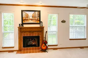 1615 Estate Cir, Naperville, IL 60565 - Photo 11