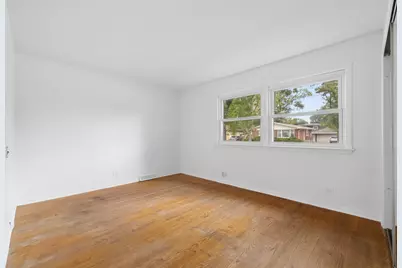 198 W Normandy Drive, Chicago Heights, IL 60411 - Photo 9