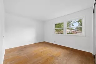 198 W Normandy Dr, Chicago Heights, IL 60411 - Photo 9