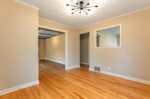 5368 Otto Pl, Oak Lawn, IL 60453 - Photo 3