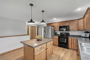 501 Primrose Ln, Geneseo, IL 61254 - Photo 7