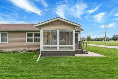 501 Primrose Lane, Geneseo, IL 61254 - Photo 3