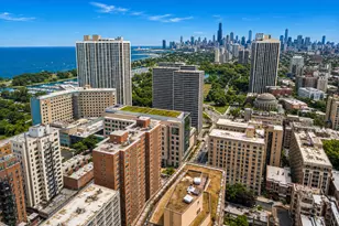2909 N Sheridan Rd, Chicago, IL 60657 - Photo 13