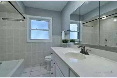 1000 E Ardyce Lane, Mount Prospect, IL 60056 - Photo 17