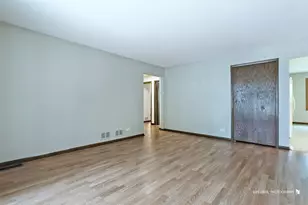 1000 E Ardyce Ln, Mount Prospect, IL 60056 - Photo 21