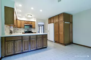 1000 E Ardyce Ln, Mount Prospect, IL 60056 - Photo 25