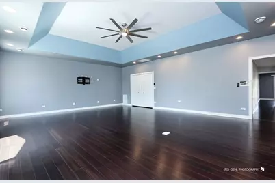 1000 E Ardyce Lane, Mount Prospect, IL 60056 - Photo 7