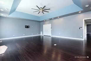 1000 E Ardyce Ln, Mount Prospect, IL 60056 - Photo 7