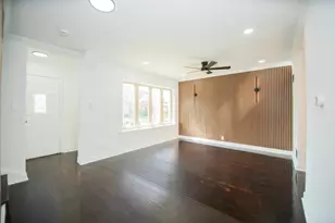 8013 S Harper Ave, Chicago, IL 60619 - Photo 5
