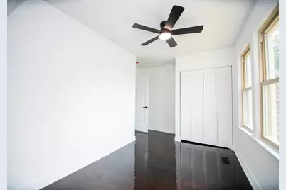 8013 S Harper Avenue, Chicago, IL 60619 - Photo 19
