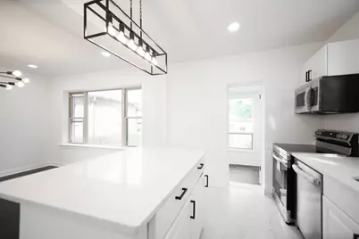 8013 S Harper Avenue, Chicago, IL 60619 - Photo 11