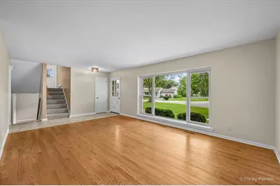 132 Scott Drive, East Dundee, IL 60118 - Photo 5