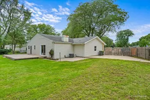 132 Scott Dr, East Dundee, IL 60118 - Photo 33