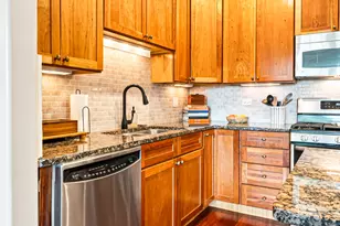 2235 N Lister Ave, Chicago, IL 60614 - Photo 5