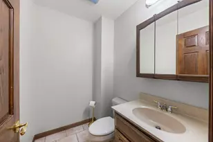 8 Keystone Ct, Bolingbrook, IL 60440 - Photo 11