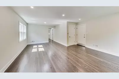 4821 Crain Street #1, Skokie, IL 60077 - Photo 5