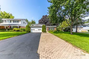 914 S Arlington Heights Rd, Arlington Heights, IL 60005 - Photo 3