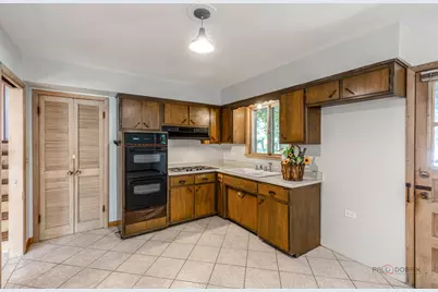 914 S Arlington Heights Road, Arlington Heights, IL 60005 - Photo 13
