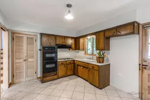 914 S Arlington Heights Rd, Arlington Heights, IL 60005 - Photo 13