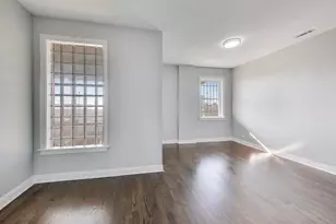 313 E 60th St, Chicago, IL 60637 - Photo 29