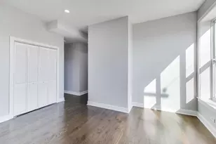 313 E 60th St, Chicago, IL 60637 - Photo 17