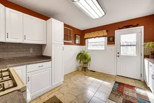 7515 Northway Dr, Hanover Park, IL 60133 - Photo 9