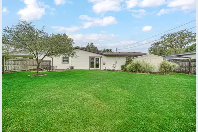 7515 Northway Drive, Hanover Park, IL 60133 - Photo 23
