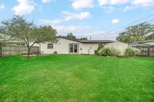 7515 Northway Dr, Hanover Park, IL 60133 - Photo 23