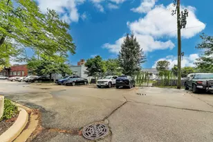 2323 W Pershing Rd, Chicago, IL 60609 - Photo 13